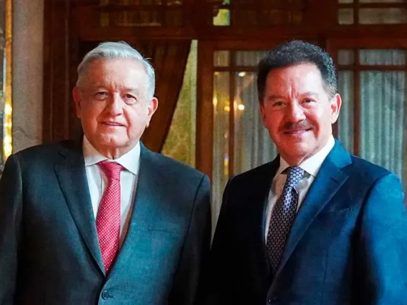 Nacho Mier y AMLO se reúnen en Palacio Nacional a solas
