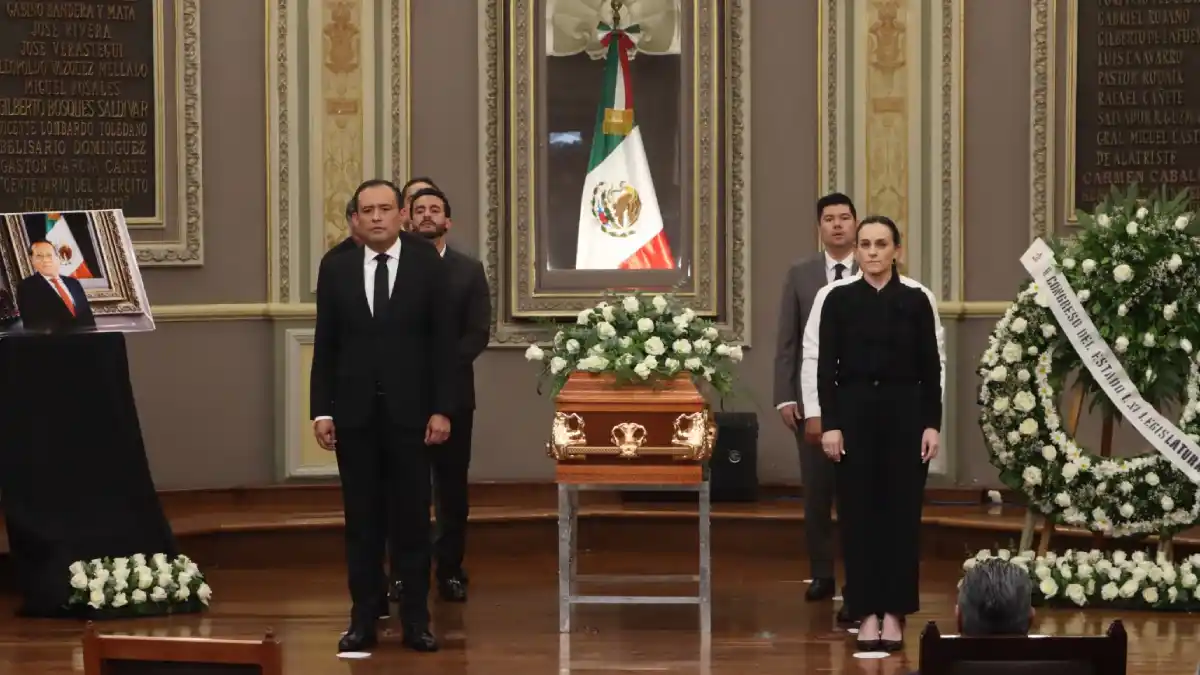 Rinde LXI Legislatura homenaje póstumo al diputado local Mariano Hernández Reyes