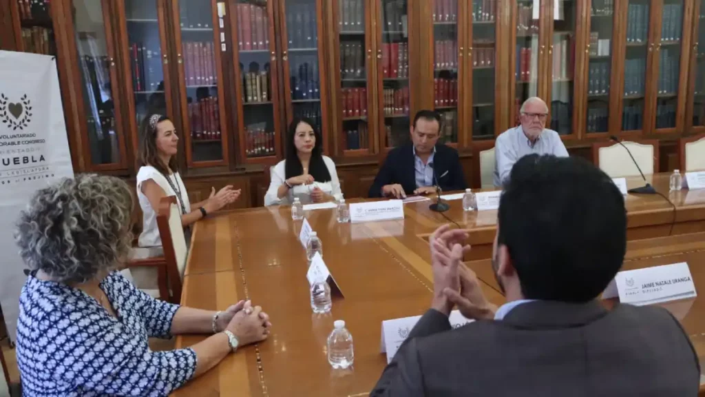 Firma LXI Legislatura convenio con Una Nueva Esperanza para incrementar la donación de tapitas de plástico
