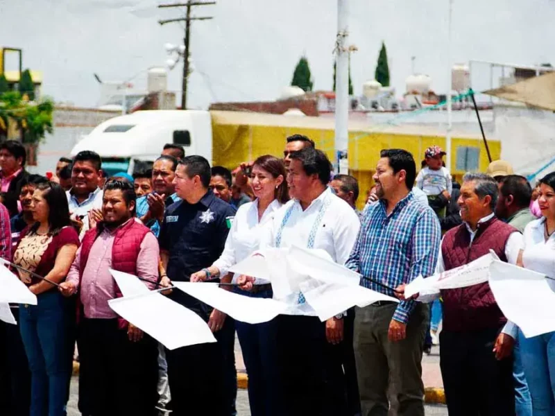 Casi tres mil vecinos de Huejotzingo dan cálido recibimiento a Julio Huerta