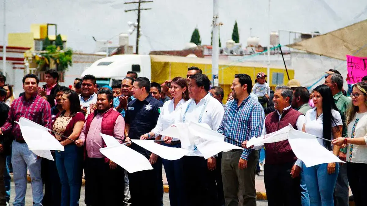 Casi tres mil vecinos de Huejotzingo dan cálido recibimiento a Julio Huerta