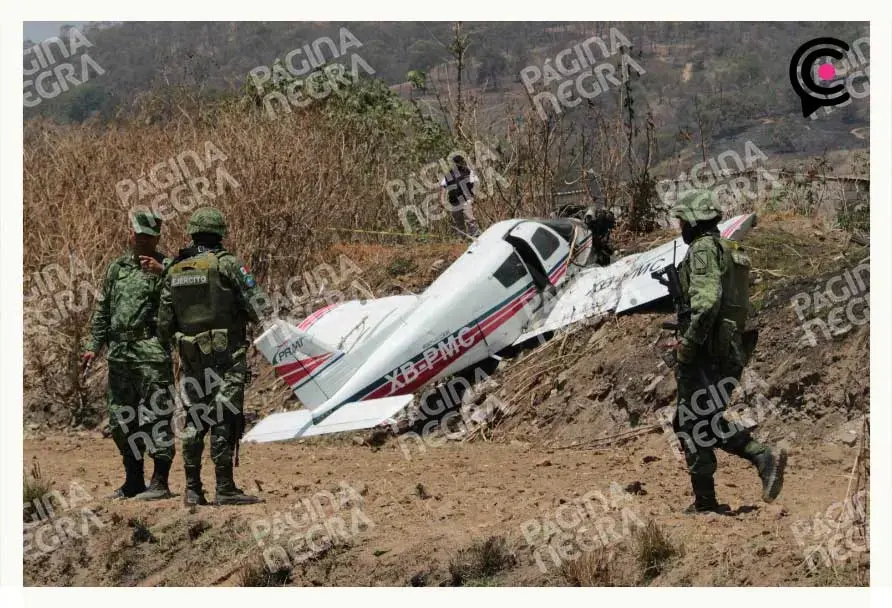 Avioneta se desplomó en San Pedro Cholula; hay dos lesionados