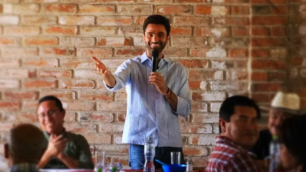 ¿Se suma Rodrigo Abdala a la puja por la gubernatura? Hace reunión en Puebla 