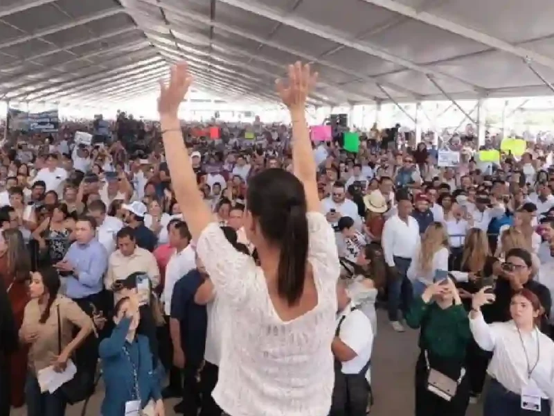 Sin-Sinaloa-no-hay-Mexico__-Claudia-Sheinbaum-es-arropada-por-el-carino-de-mas-de-12-mil-sinaloenses.