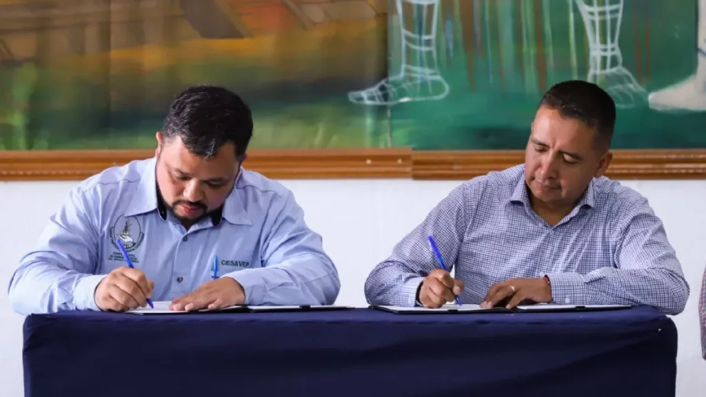 Firma Mundo Tlatehui convenio en colaboración con el CESAVEP