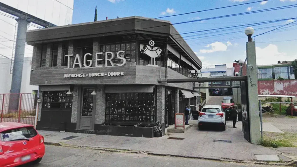 Comando armado asaltó a comensales de 'Tagers' en Valsequillo, robó más de 350 mil pesos