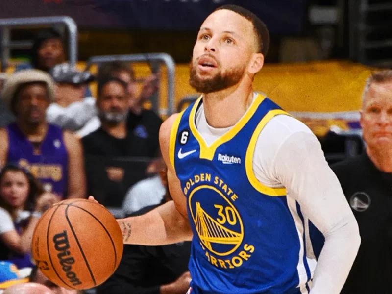 Stephen Curry hizo sufrir a Lakers en el juego 4 de las “semis” de conferencia.
