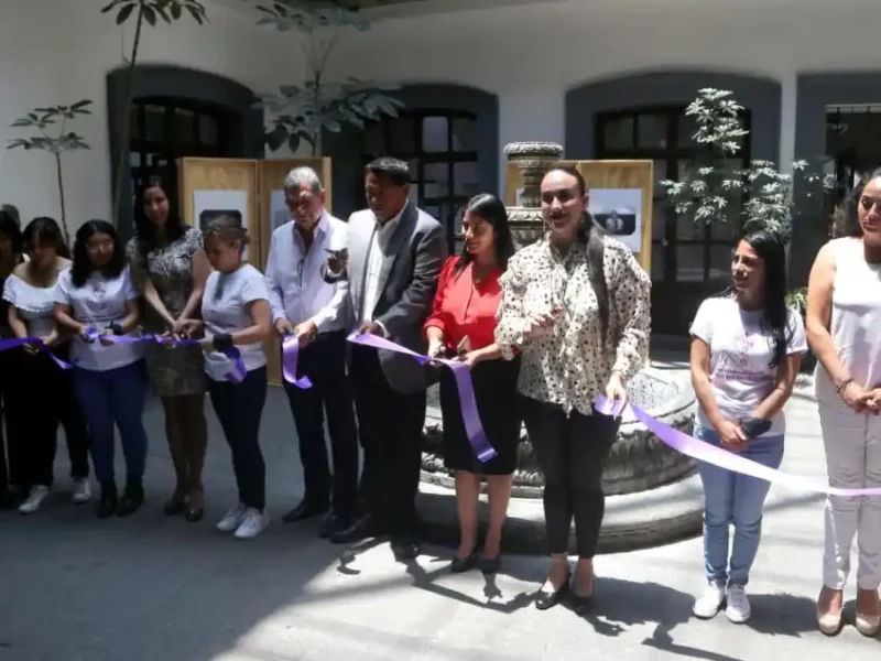 Se inaugura exposición 'Voces de la Violencia Vicaria' en Puebla Capital