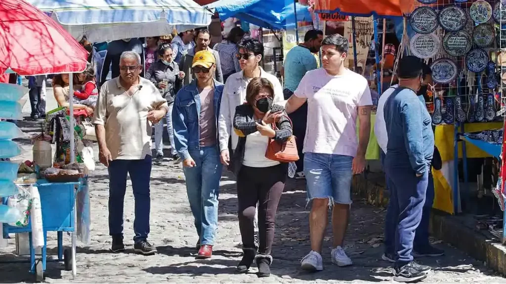 En Puebla capital, 40 tianguis ya están regularizados por la Segom