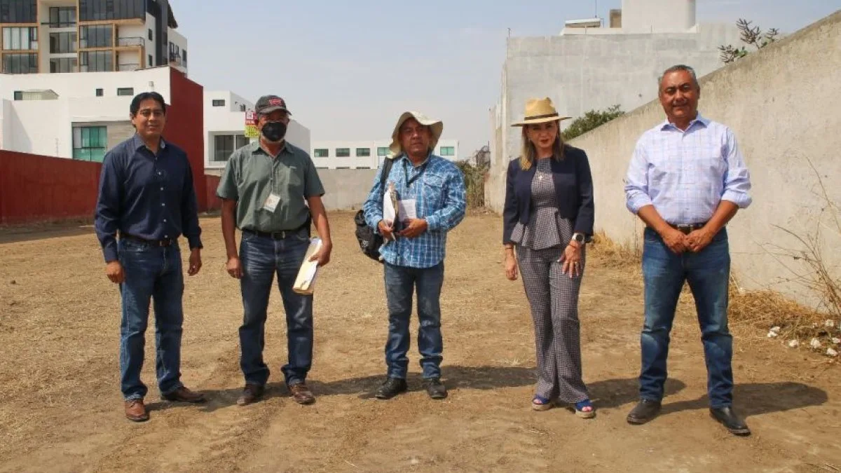Paola Angon refuerza compromiso con las familias cholultecas; gestiona dos pozos de agua ante CONAGUA.