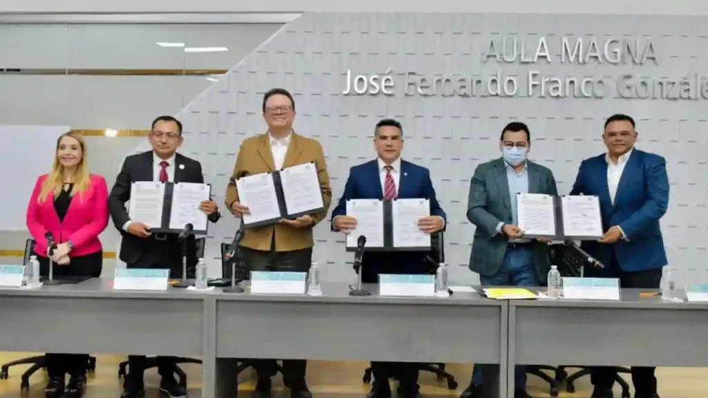 Firma convenio de capacitación CEN del PRI y Tribunal Electoral: Lázaro Jiménez