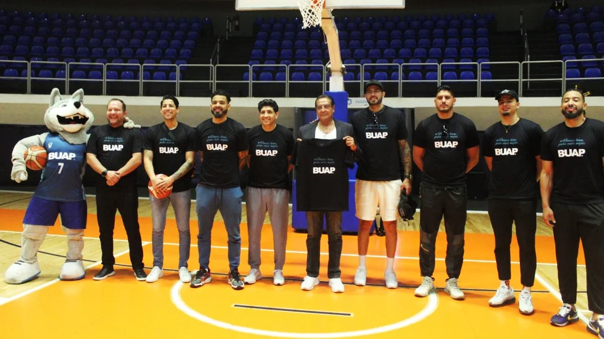 Con gran éxito, se llevó a cabo la Clínica de Baloncesto en la BUAP.