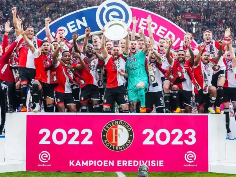 Santiago Giménez y el Feyenoord son los campeones de la Eredivisie.