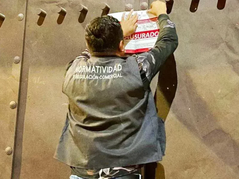 Cinco bares fueron clausurados el fin de semana en Puebla capital.