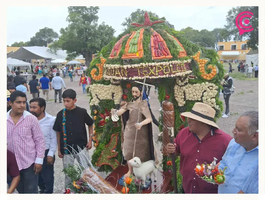 Celebran los 10 barrios de San Pedro Cholula el Atltepeihuitl.