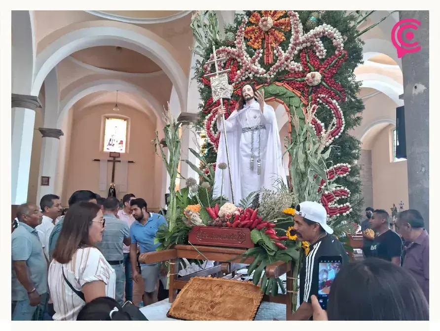 Celebran los 10 barrios de San Pedro Cholula el Atltepeihuitl.