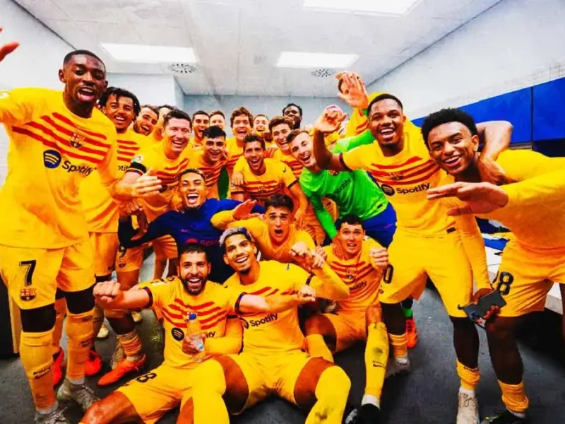 Barcelona golea al Espanyol y se proclama Campeón de la Liga Española 
