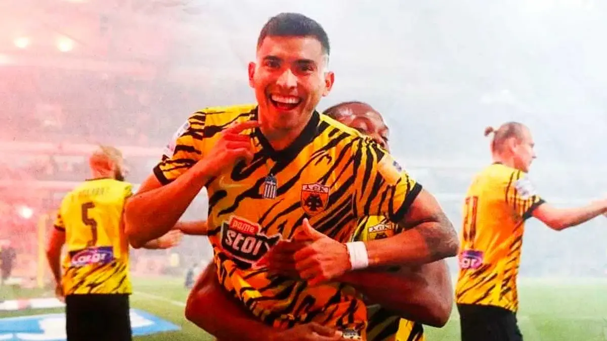 Orbelín Pineda anotó en el partido del Campeonato del AEK Atenas 