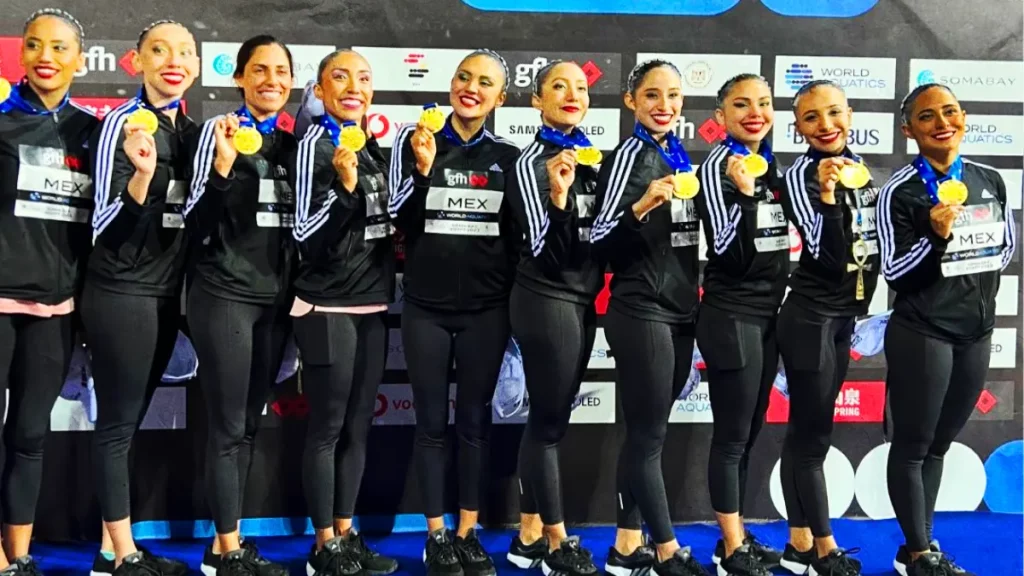 México gana oro en Mundial de Natación artística sin ayuda de Conade.