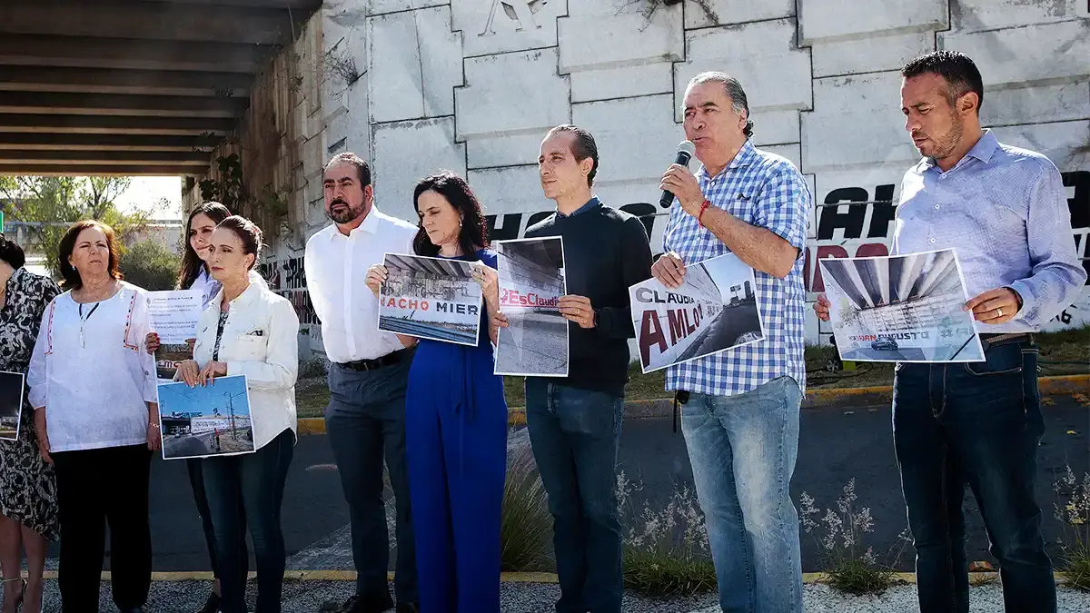 PAN Puebla denuncia promoción anticipada de “corcholatas” en más de 550 bardas