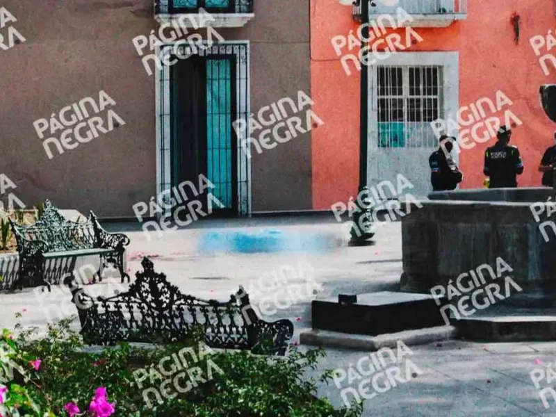 Muere indigente en el parque de Santa Inés en Puebla; padecía alcoholismo