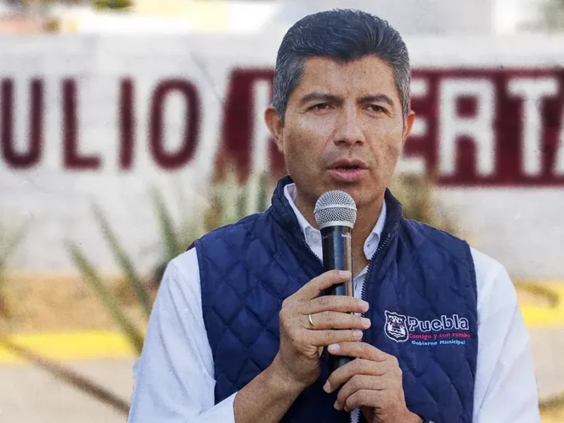 Eduardo Rivera sancionará a morenistas por sus bardas.