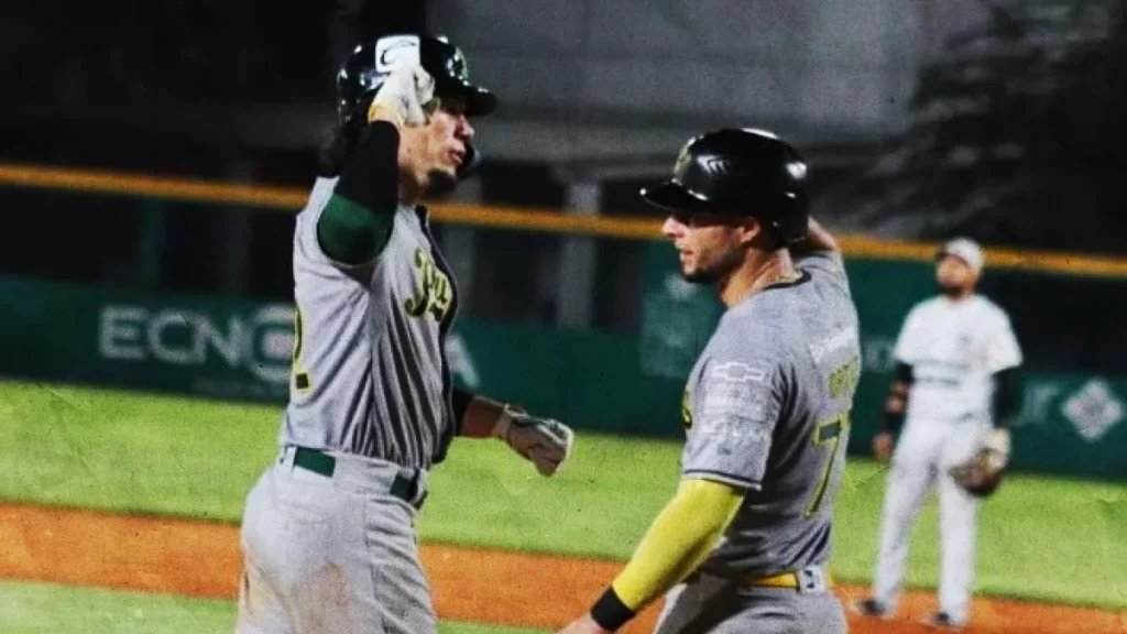 Pericos consigue su primera victoria fuera de casa, vence a Olmecas.