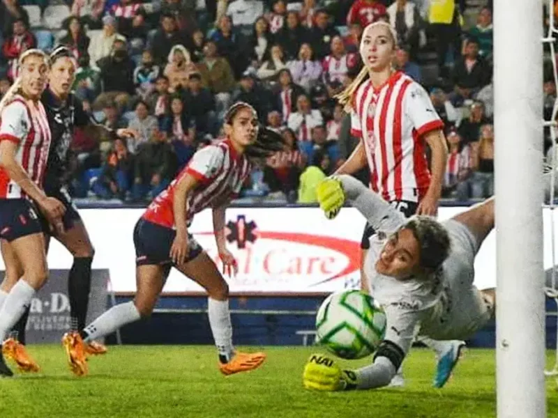 Pachuca y Chivas empatan 3-3 en los cuartos de ida en la Liga MX Femenil.