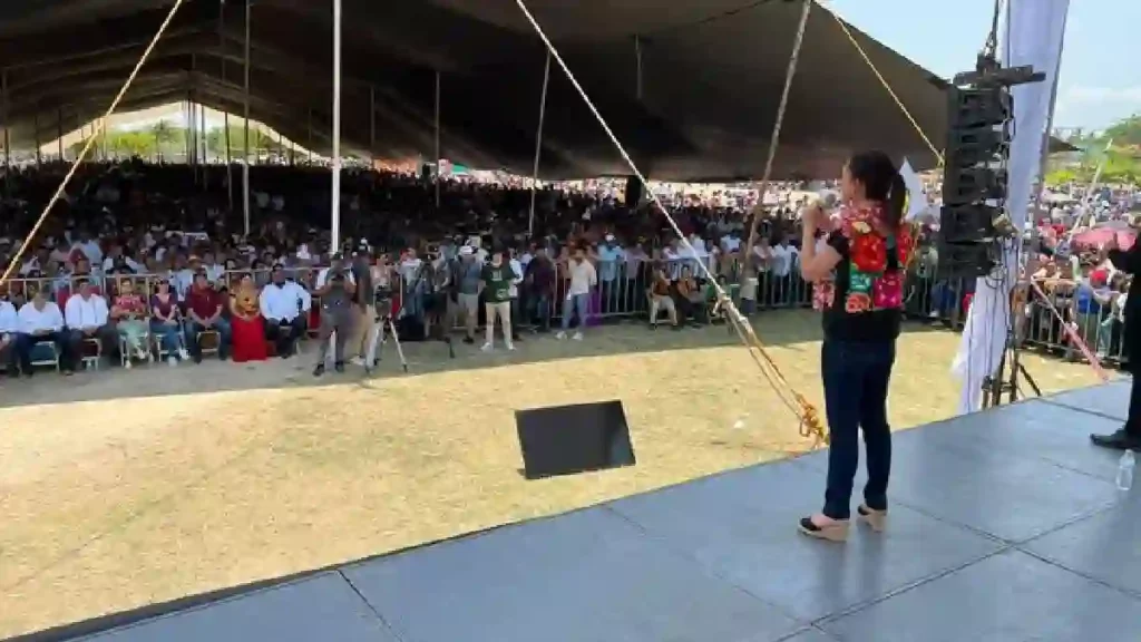 Nadie-puede-parar-los-suenos-del-pueblo-de-Mexico-ni-nadie-puede-parar-los-suenos-de-una-mujer-mexicana_-Claudia-Sheinbaum-ante-mas-de-40-mil-personas-en-Oaxaca.