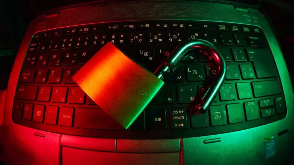 Consejos para proteger tu información personal en Internet.