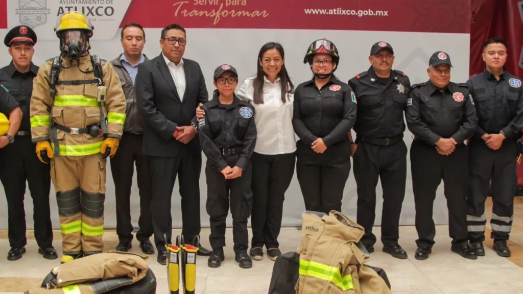 Dignifica Ariadna Ayala a Cuerpo de Bomberos que llevaba más de 10 años sin ser atendido en Atlixco.