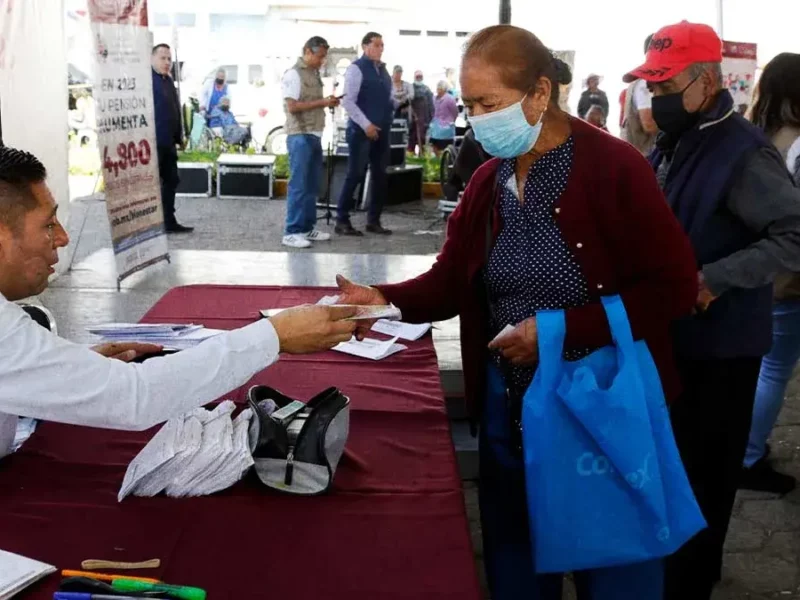 Reanudan pago de programas de Bienestar en municipios cercanos al Popocatépetl
