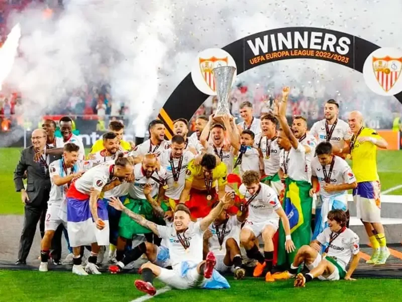 Sevilla derrotó en penales a la Roma y consigue su séptimo título de Europa League