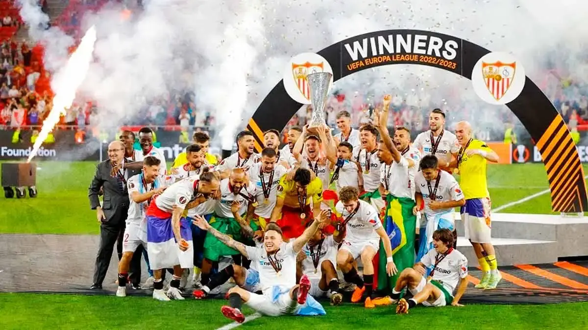 Sevilla derrotó en penales a la Roma y consigue su séptimo título de Europa League