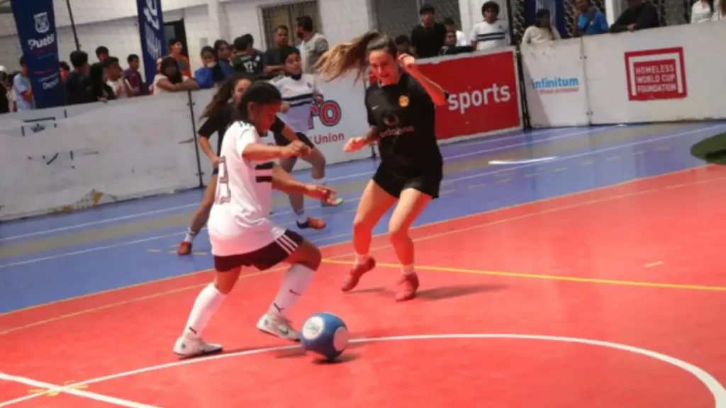 Más de 300 deportistas participaron en el torneo de fútbol “De la Calle a la Cancha”