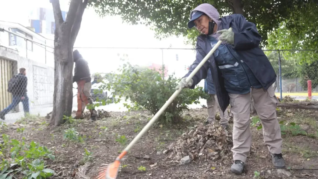 Lleva Ayuntamiento de Puebla Maratón de Servicios y Limpia a Diagonal Defensores de la República