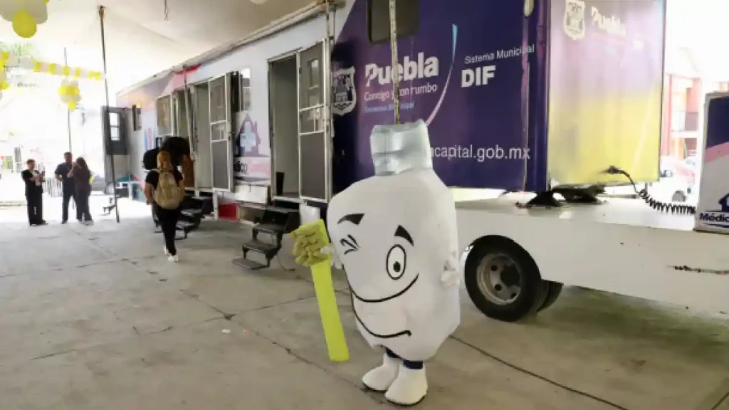 Lleva SMDIF Puebla servicios de salud dental a Santa María Xonacatepec