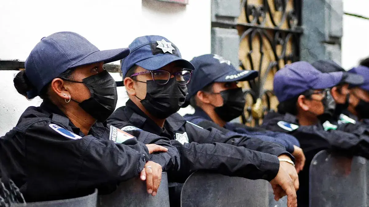 Causa Común alerta sobre problemas de salud en policías de Puebla por largas jornadas laborales