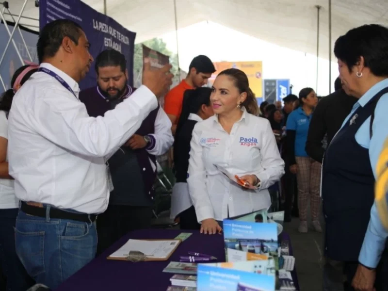 Gobierno de Cholula y DIF Municipal realizan encuentro universitario, acercando oportunidades a jóvenes cholultecas.