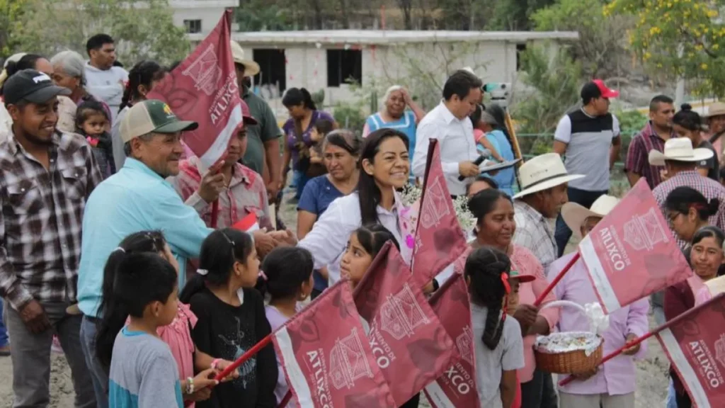 Ariadna Ayala arranca obras para mejorar la calidad de vida de los atlixquenses.