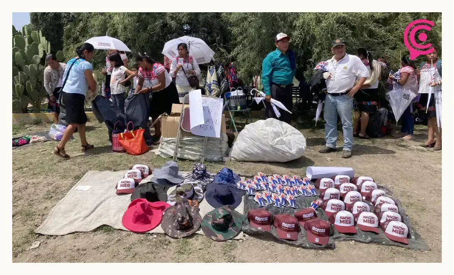 Nacho Mier apoya a ambulantes durante evento en Tecamachalco