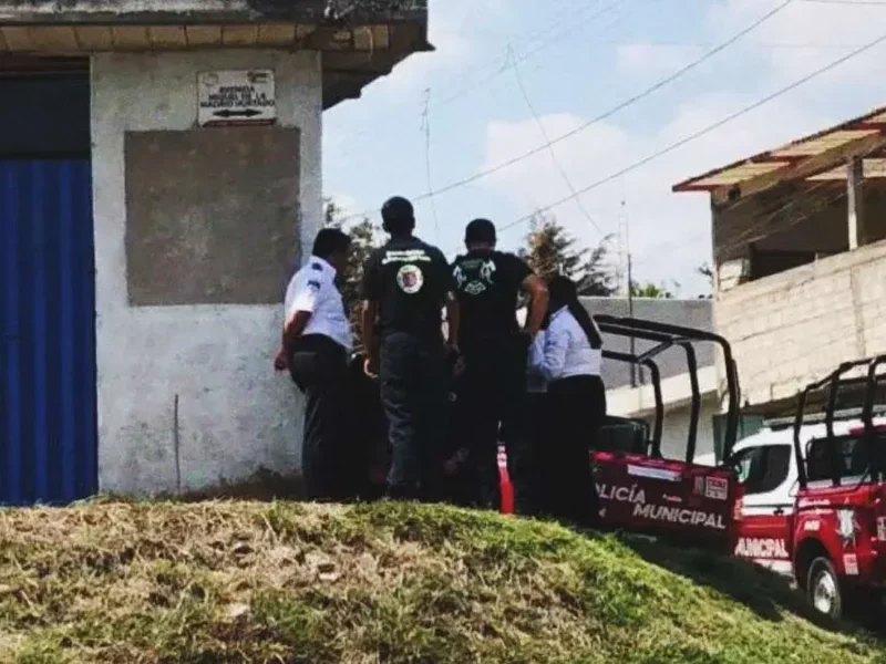 Niña de 4 años escapó de su casa, su madrastra la tenía amarrada