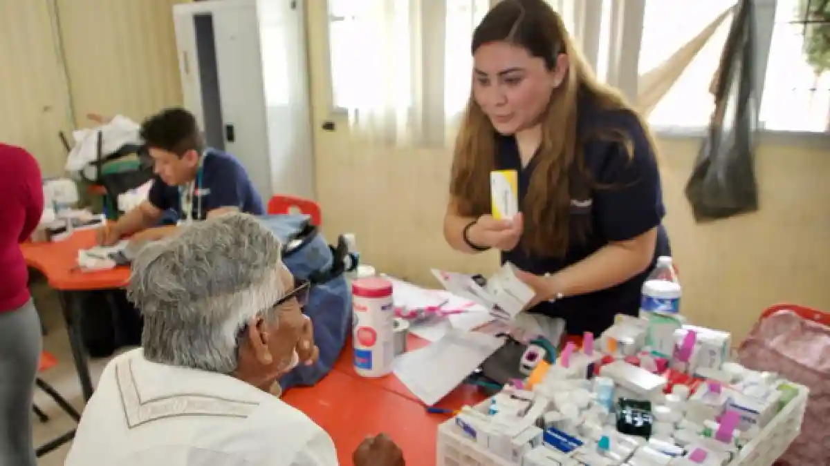 SMDIF Puebla acerca atención y servicios a la Inspectoría de Rosario La Huerta