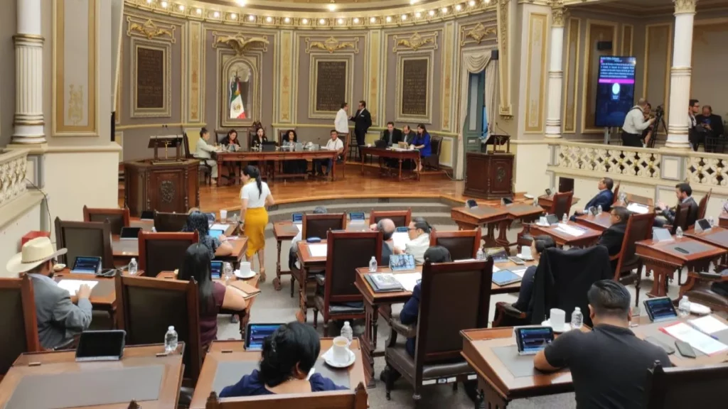 Presentan en el Congreso paquete de iniciativas contra el Sicariato Digital.