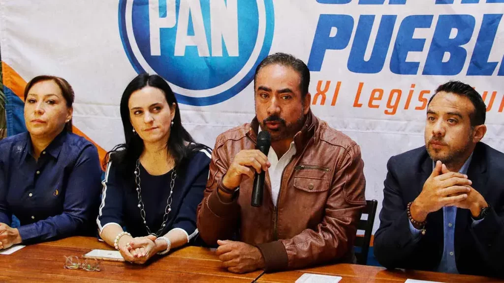 Decreto para sancionar pintas políticas en bardas de Puebla es tardío: PAN