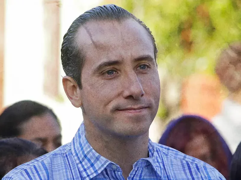 Pinta de bardas de Morena generó desorden en Periférico Ecológico: Mario Riestra.