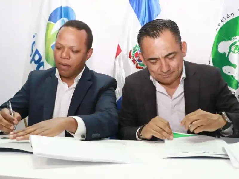 Firman convenio de capacitación el Instituto de Formación Política, “Gustavo Carvajal Moreno” de la COPPPAL, y partido “País Posible” de República Dominicana: Lázaro Jiménez