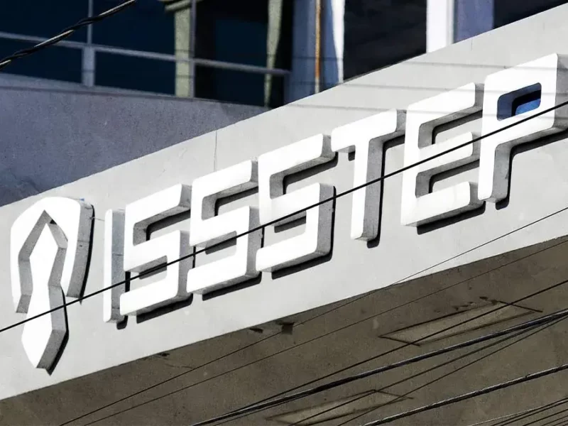 Pide Sergio Salomón Céspedes a nuevo director del ISSSTEP mejorar la atención