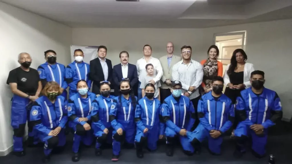 Ambulancias brindan apoyo a los ciudadanos gracias al patrocinio de Empire Fitness