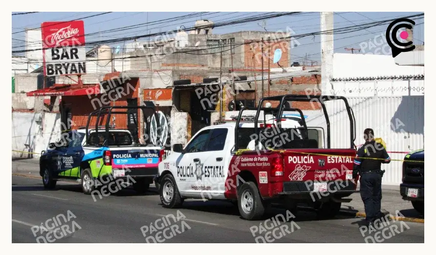 Hallan a hombre sin vida y con lesiones cerca del bar Bryan en Puebla.